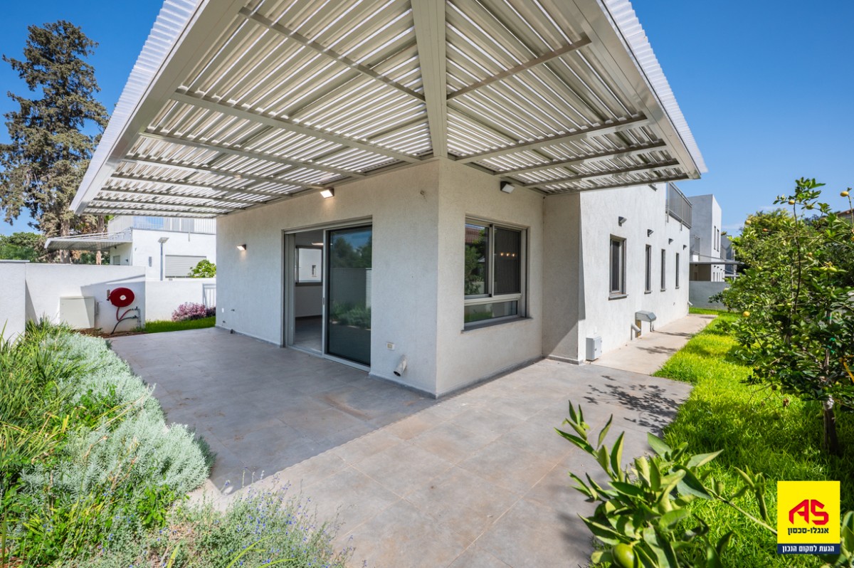 Cottage 5 Pièces à Shikma Street,  Pardes Hanna-Karkur